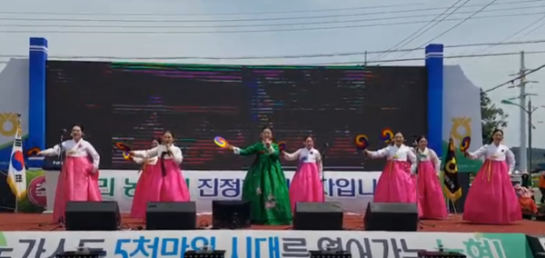 첨부파일