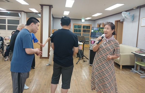 첨부파일