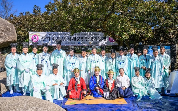 첨부파일
