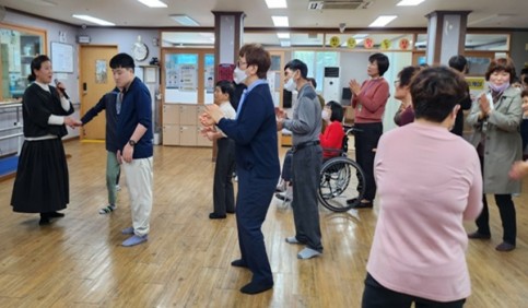 첨부이미지