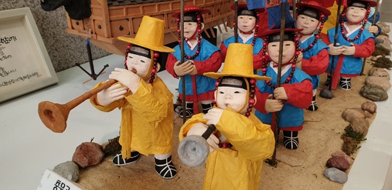 첨부파일